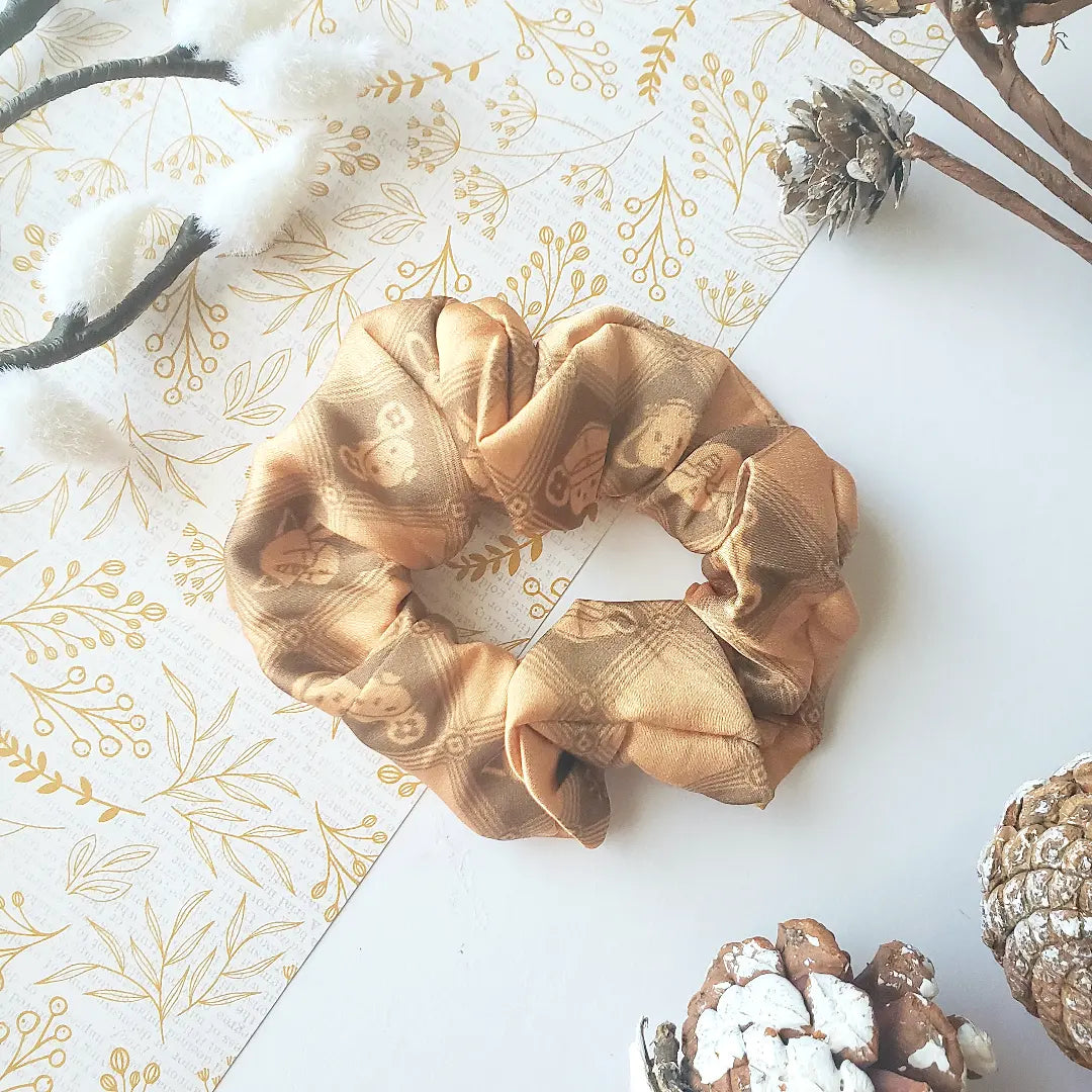 DGS Lucky Friends Scrunchie